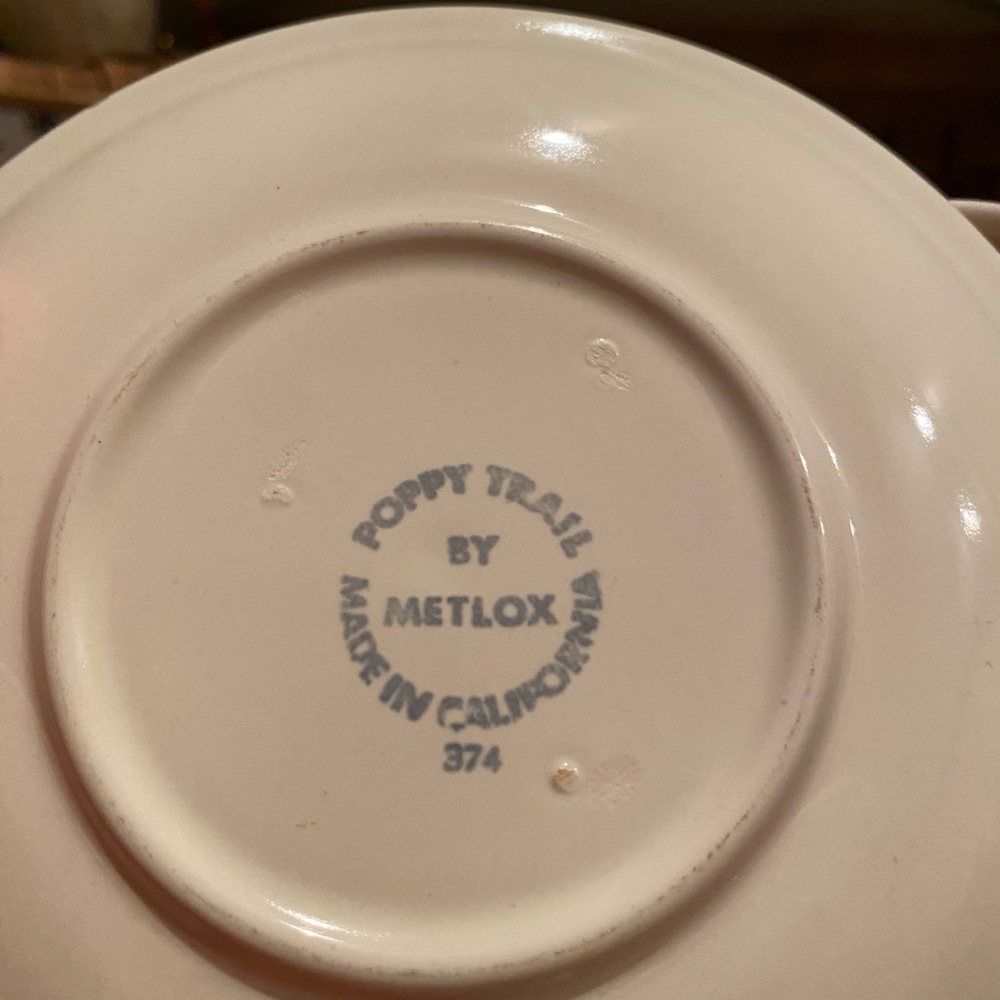 Vintage Metlox Poppytrail "Wild Poppy" ceramic mug and saucer set. - Picture 6 of 8